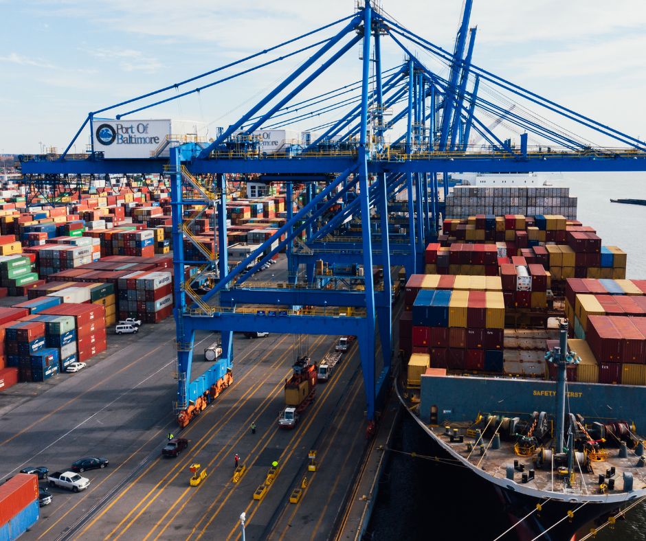 Lic. Comercio y Logística Internacional